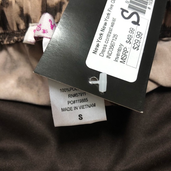 Juniors dress with pockets. NWT - Picture 6 of 6